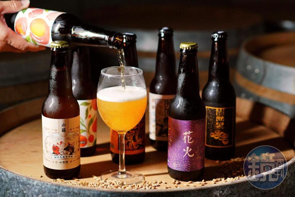 選用花蓮瑞穗在地新鮮柚花的「山蘊‧柚花烏龍茶啤酒」，是台風造酒與山海樓合作的聯名酒款。