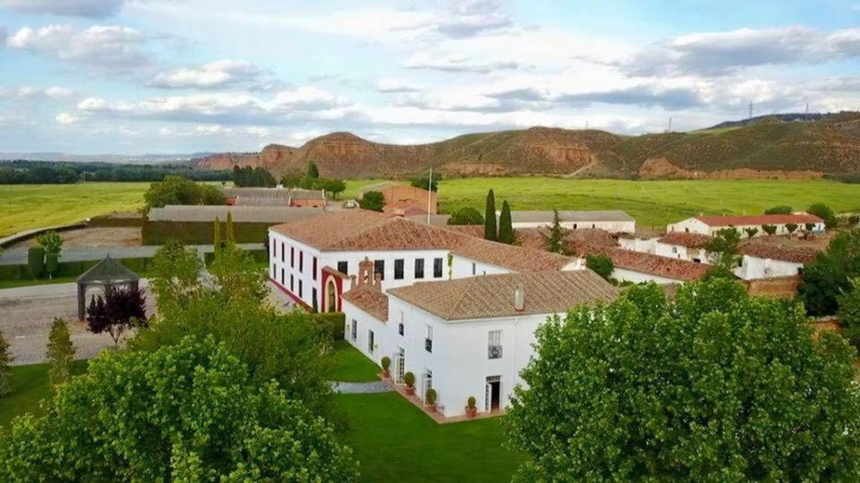 Se trata de La Vega del Henares, una finca situada al norte de Madrid, a apenas 25 kilómetros de la localidad de Paracuellos del Jarama, donde reside la pareja. (Foto: Facebook /<a href="http://www.facebook.com/lavegahenares/photos/a.722071844557705/1284040618360822/?type=3&theater" rel="nofollow noopener" target="_blank" data-ylk="slk:lavegahenares;elm:context_link;itc:0;sec:content-canvas" class="link "> lavegahenares</a>).