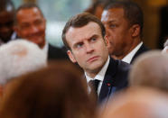 <p>Une agression unanimement condamnée par la classe politique, à commencer par le chef de l’Etat, Emmanuel Macron. « <em>Fils d’émigrés polonais devenu académicien français, Alain Finkielkraut n’est pas seulement un homme de lettres éminent mais le symbole de ce que la République permet à chacun. Les injures antisémites dont il a fait l’objet sont la négation absolue de ce que nous sommes et de ce qui fait de nous une grande nation. Nous ne les tolèrerons pas</em> », a réagi le président de la République sur Twitter. A noter qu’u<span>ne enquête a immédiatement été ouverte par le parquet de Paris pour «<i> injure publique en raison de l’origine, l’ethnie, la nation, la race ou la religion</i> », par le parquet de Paris. </span><br>(Crédit : getty Images) </p>