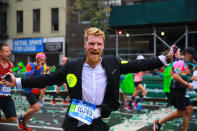 <p>A runner gives a thumbs up during the 2017 New York City Marathon, Nov. 5, 2017. (Photo: Gordon Donovan/Yahoo News) </p>