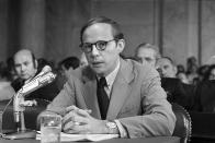 <p>Former White House aide John Dean III pauses while reading a prepared statement before the Senate Watergate Committee, June 25, 1973. (Photo: AP) </p>