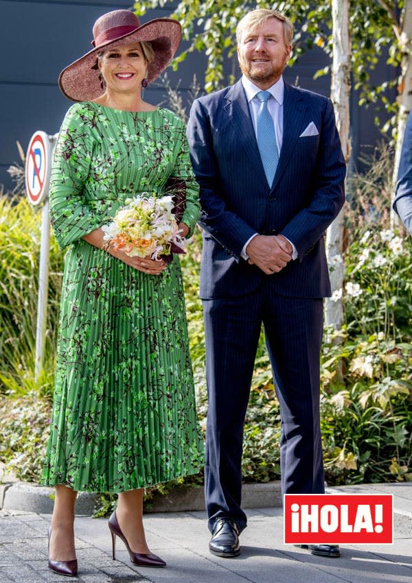 Máxima de Holanda con vestido de flores