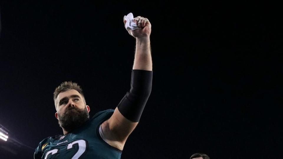 philadelphia, pa january 21 jason kelce 62 of the philadelphia eagles reacts against the new york giants during the nfc divisional playoff game at lincoln financial field on january 21, 2023 in philadelphia, pennsylvania photo by mitchell leffgetty images