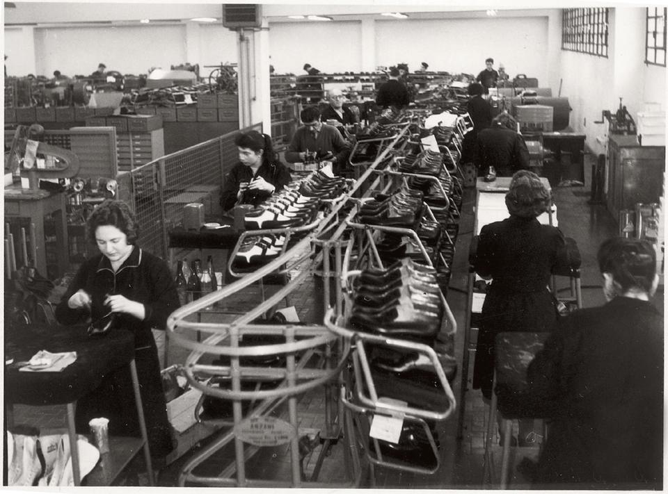 Inside the Fratelli Rossetti factory in 1958.