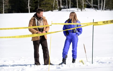 Jeremy Renner and Elizabeth Olsen