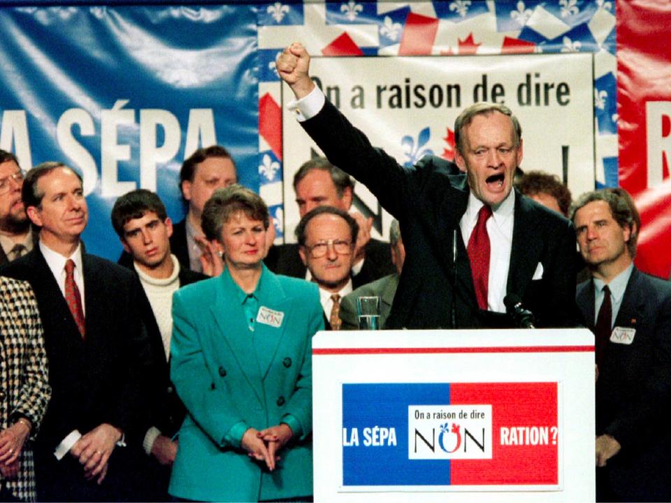 Canadian Prime Minister Jean Chretien addresses a pro-Canada