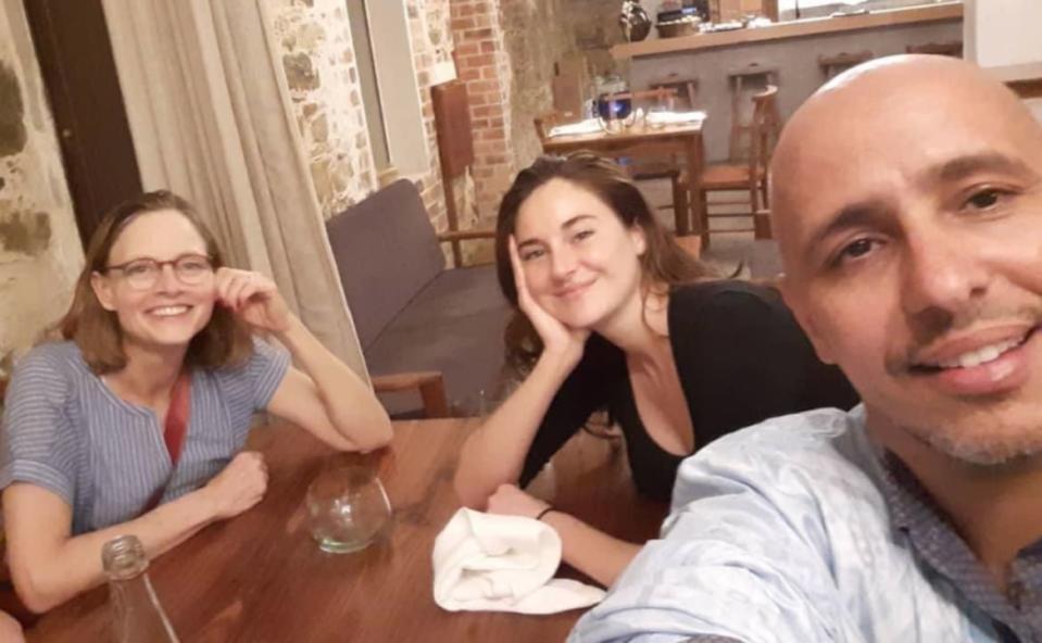 <div class="inline-image__caption"><p>The Mauritanian actors Jodie Foster and Shailene Woodley with the real-life Mohamedou Salahi.</p></div> <div class="inline-image__credit">Instagram</div>
