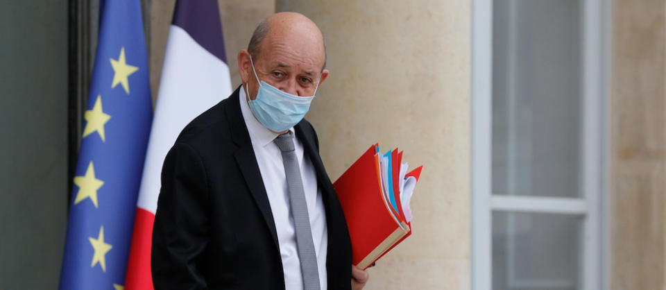 Avec la déclaration de Jean-Yves Le Drian, ministre français de l'Europe et des Affaires étrangères, Paris montre qu'elle suit de très près le dossier de la crise ivoirienne. 
