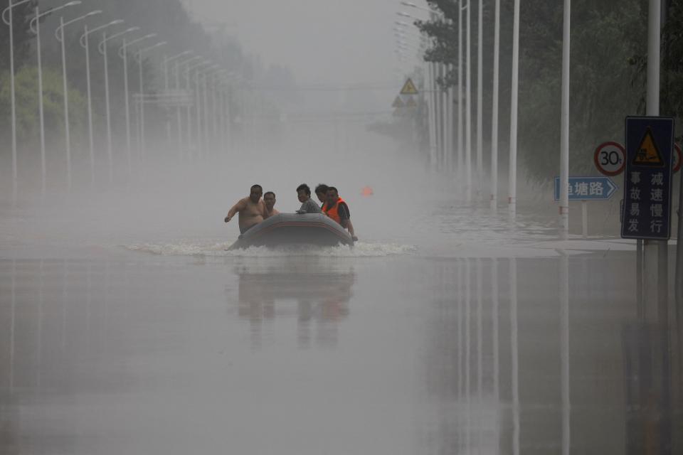 颱風杜蘇芮造成中國河北省涿州市3日大淹水。路透社