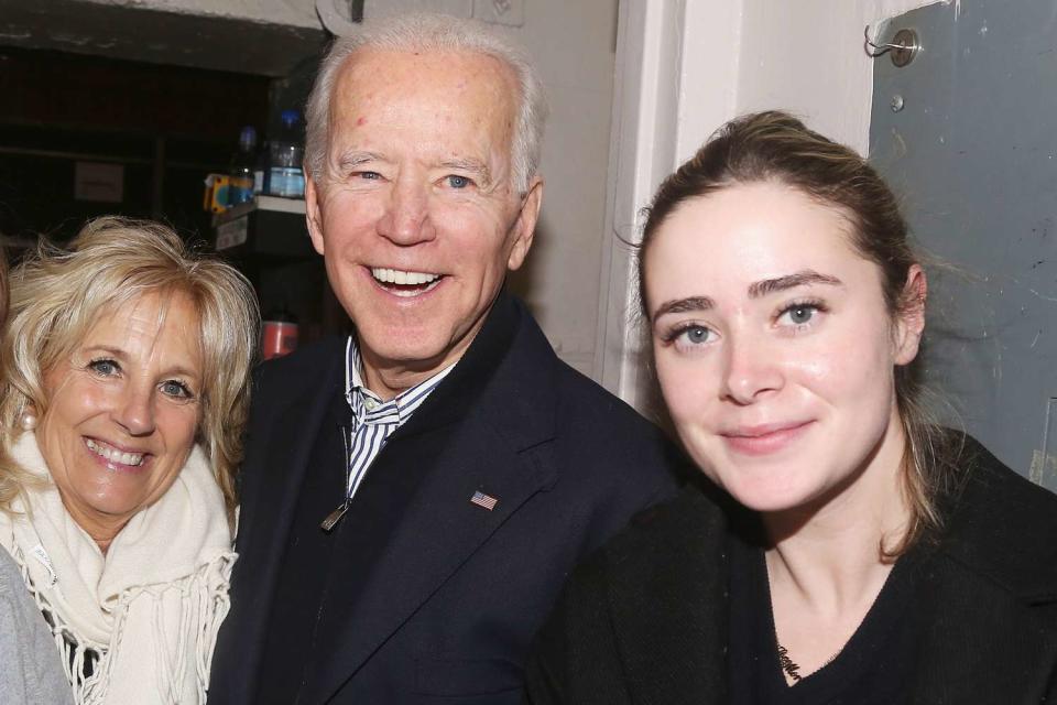 Jill Biden, Joe Biden and Naomi Biden