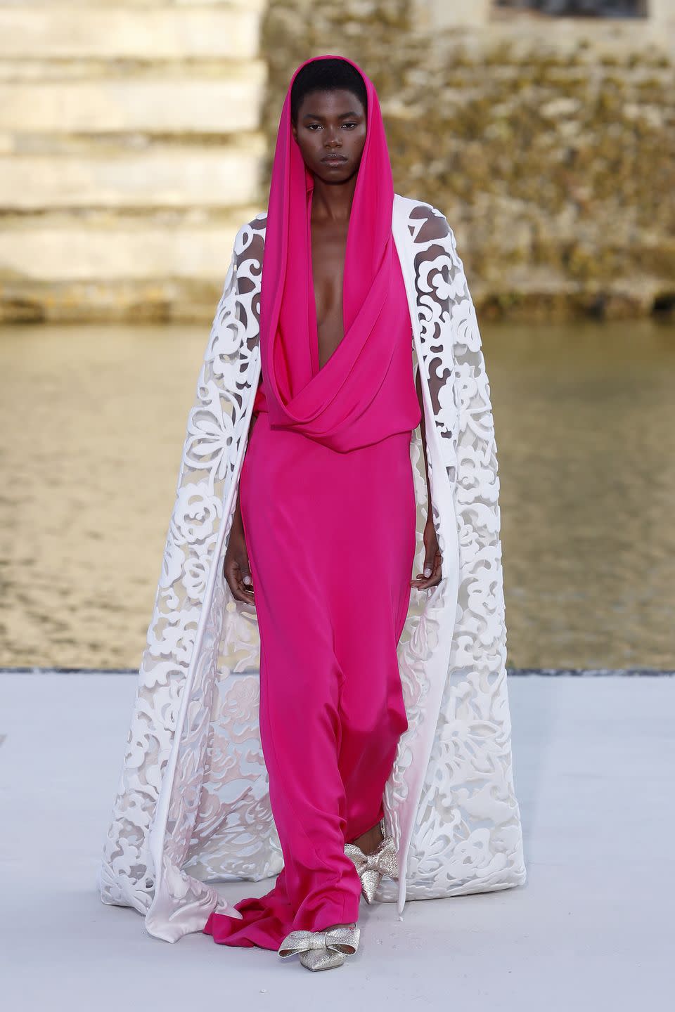valentino runway paris fashion week haute couture fallwinter 20232024
