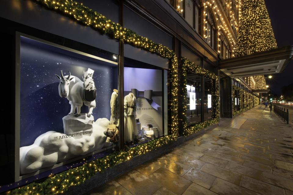 Harrods Christmas display 2019 (Harrods)