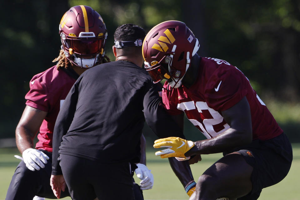 Washington Commanders linebacker Jamin Davis (52) Mandatory Credit: Geoff Burke-USA TODAY Sports