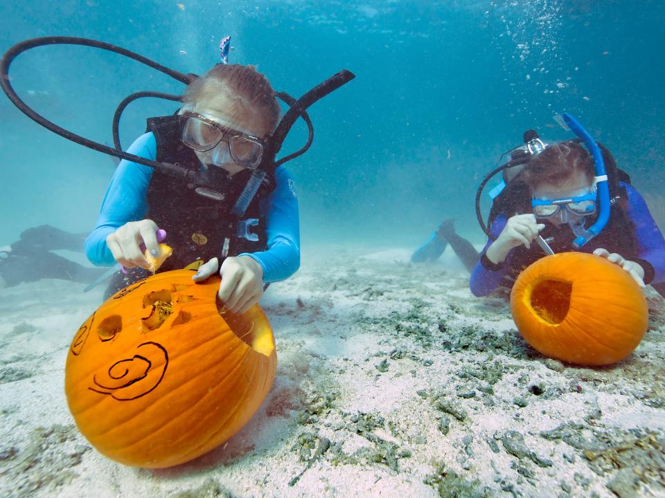 underwater carving