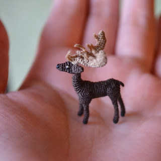 This Artist Started Micro Crocheting As An Experiment, And Now She Creates  Tiny Animals And Plants Using Needle And Thread (70 Pics)