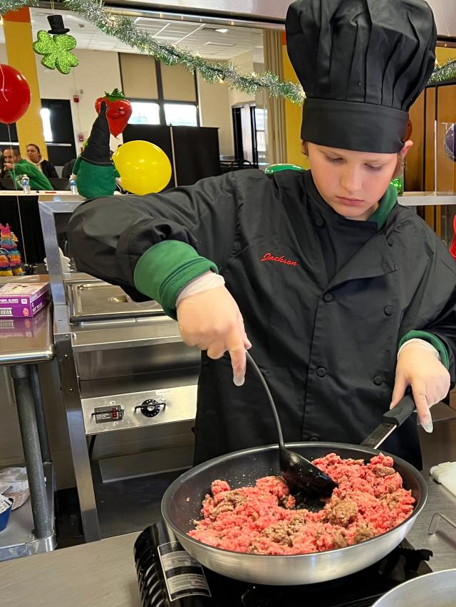 Chef's Salad Shakers introduced to the elementary schools in January!