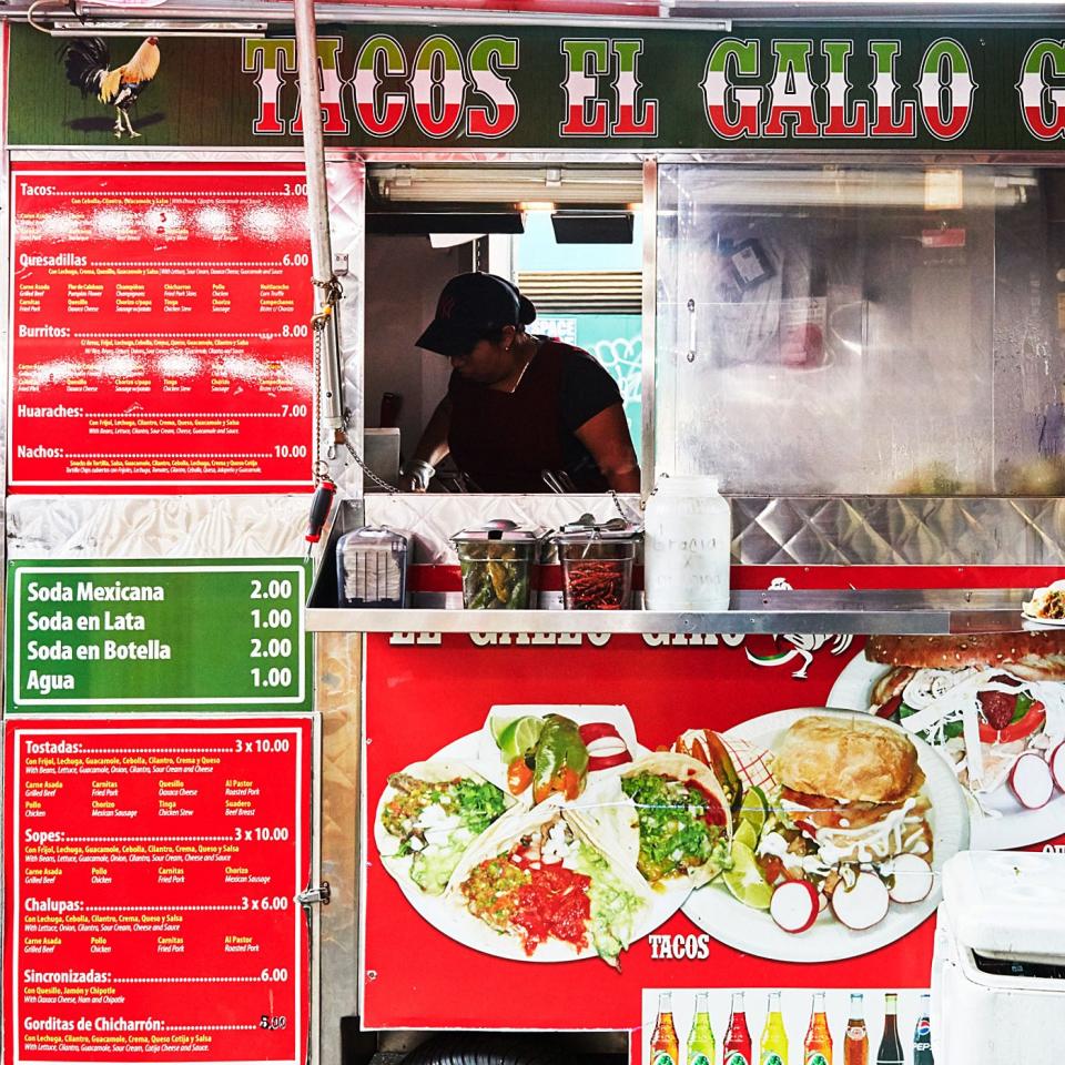 El Gallo Giro taco truck in NYC.