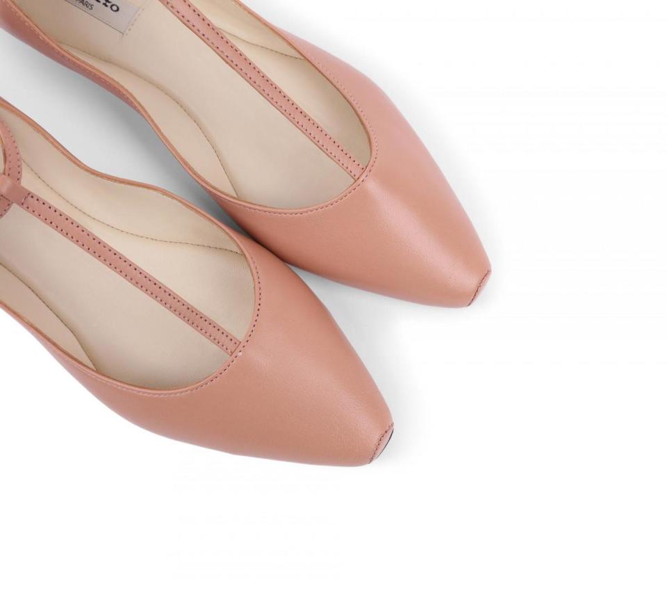 粉色Tiana瑪麗珍鞋。NT$14,600。（永三提供）