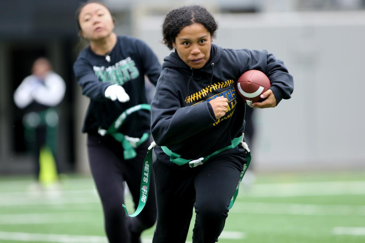 52 New Jersey high schools will play girls flag football this spring