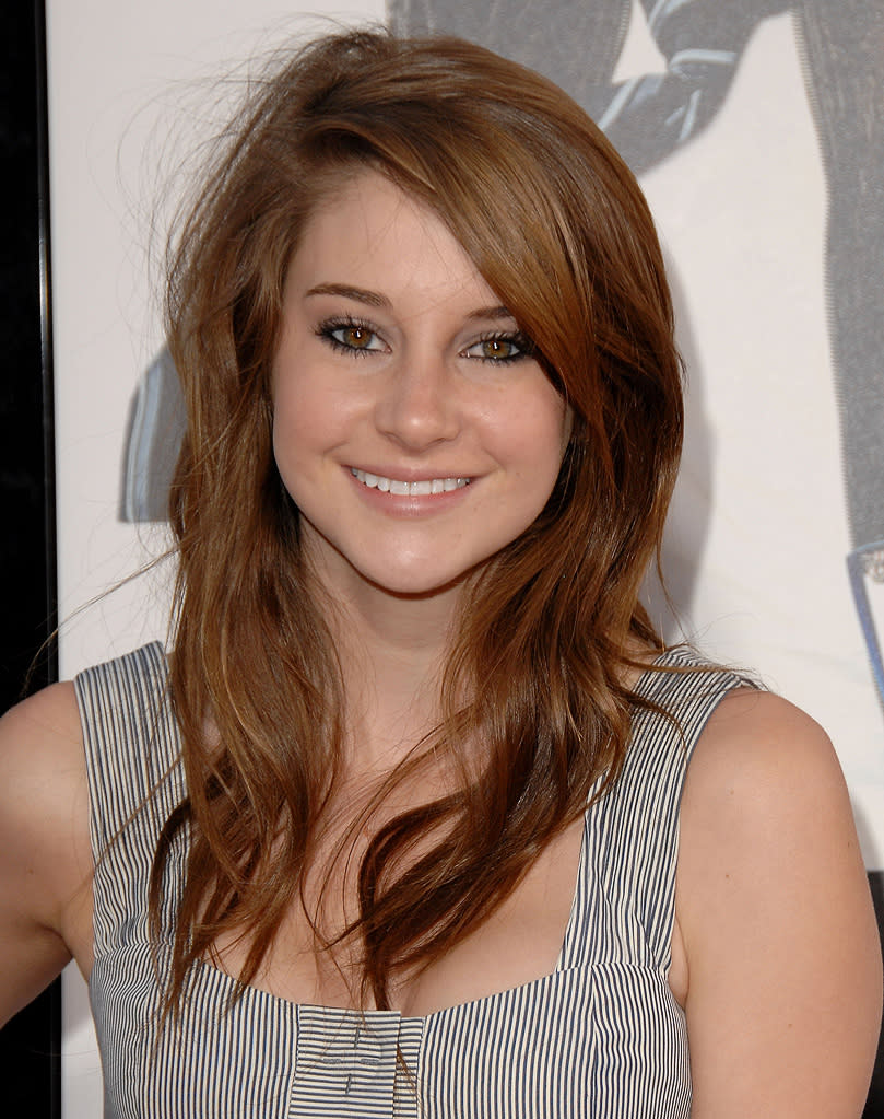 17 Again LA Premiere 2009 Shailene Woodley