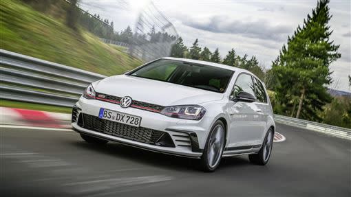 福斯Golf GTI Clubsport S曾在2016年創下紐柏林最速前驅車紀錄。（圖／翻攝自官網）