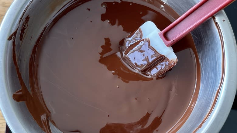 Bowl of melted chocolate