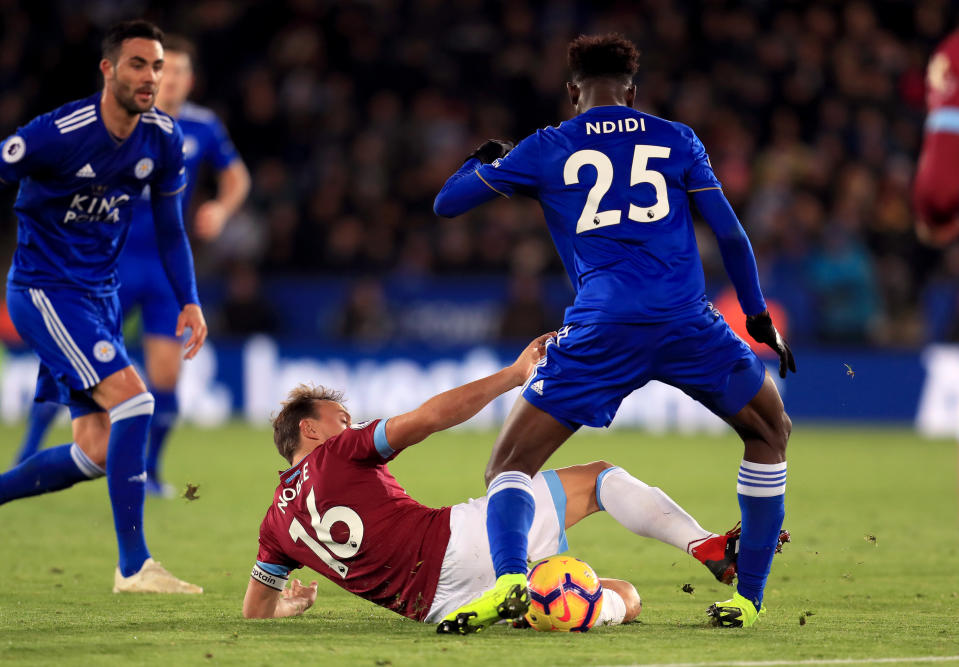 Noble goes in studs up on Wilfred Ndidi and is then shown a red card