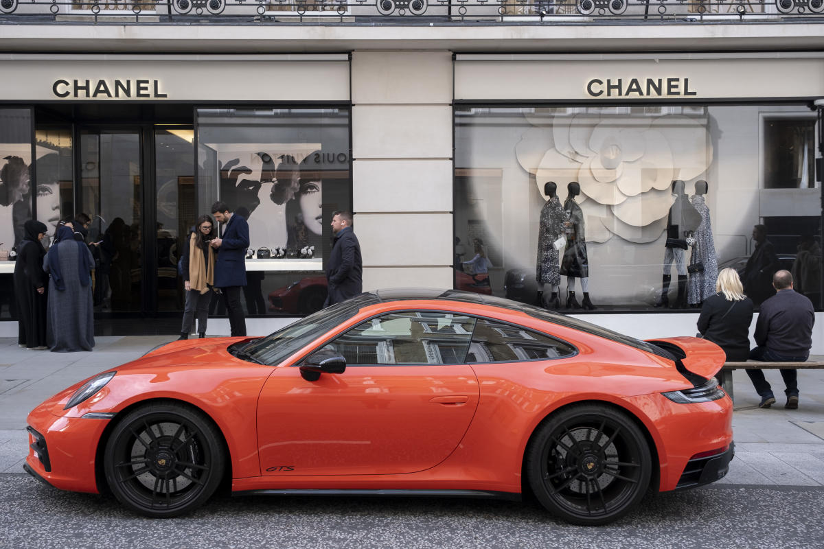 Porsche joins Tesla in warning about rising interest rates