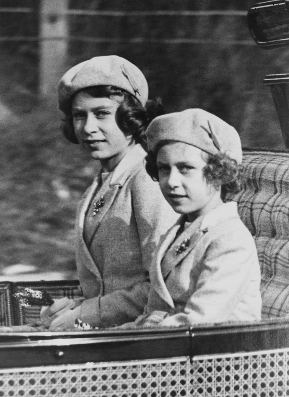 Queen Elizabeth II and Princess Margaret in 1938 (Hulton Archive)