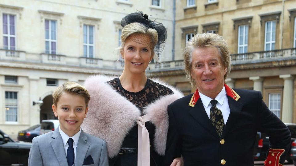 Rod Stewart arrives at Buckingham Palace with his wife, Penny Lancaster and children Alastair and Aiden, ahead of him receiving his knighthood in recognition of his services to music and charity on October 11, 2016 in London, England