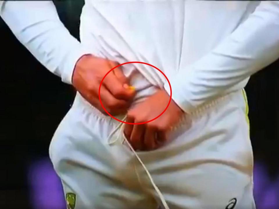 Bancroft then appeared to hide it in his trousers before the umpires spoke to him (SuperSport)