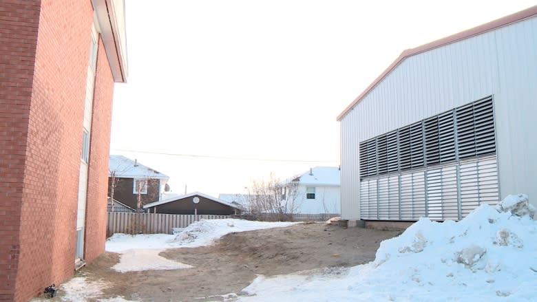 Data centre noise causing headaches for neighbours in Labrador City