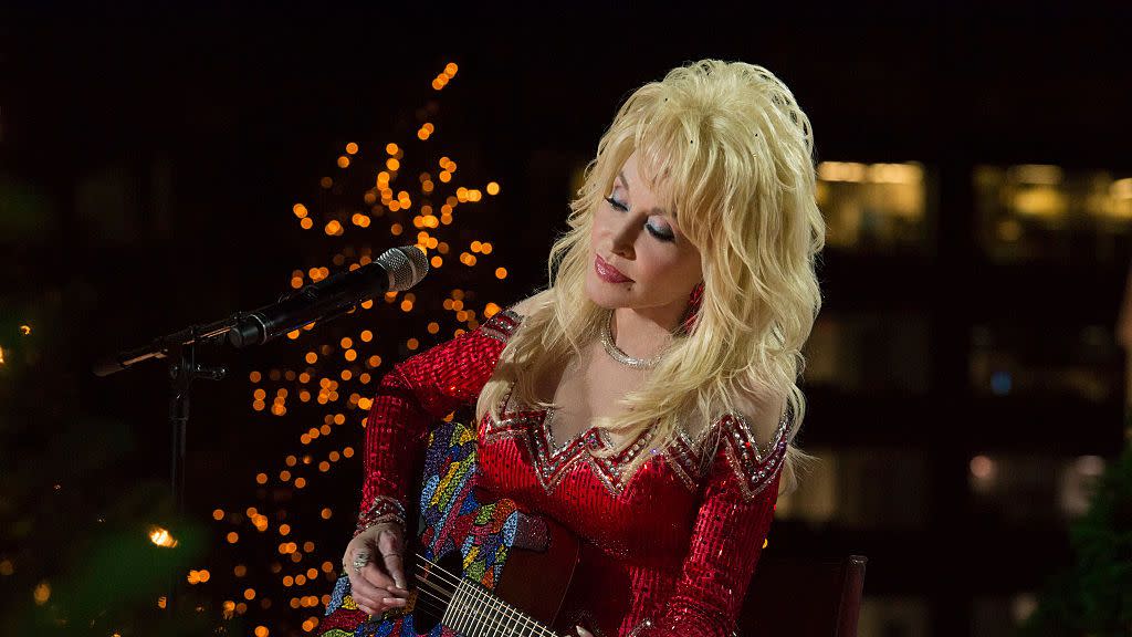 christmas in rockefeller center 2016 pictured dolly parton rehearses for the 2016 christmas in rockefeller center photo by virginia sherwoodnbcu photo banknbcuniversal via getty images via getty images