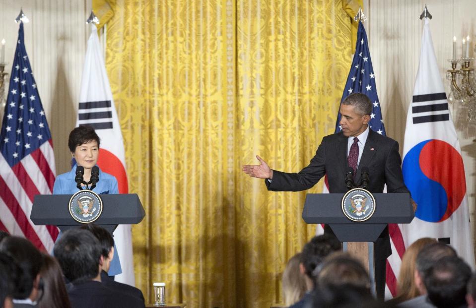 FILE - In this Oct. 16, 2015 file photo, U.S. President Barack Obama, right, gestures toward South Korean President Park Geun-hye during their joint news conference in the East Room of the White House in Washington. Impeached President Park Geun-hye’s surname is “Park,” right? Nope. In Korean it’s closer to “Bahk.” Park’s allegedly corrupt confidante, Choi Soon-sil, pronounces her name more like “Chwey” than the way it’s rendered in English. There is a gulf, often a wide one, between the way Koreans write their names in English and the way they actually sound. (AP Photo/Pablo Martinez Monsivais, File)