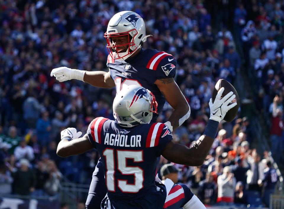 Patriots wide receiver Nelson Agholor (15) celebrates his touchdown catch against the New York Jets in the first quarter.