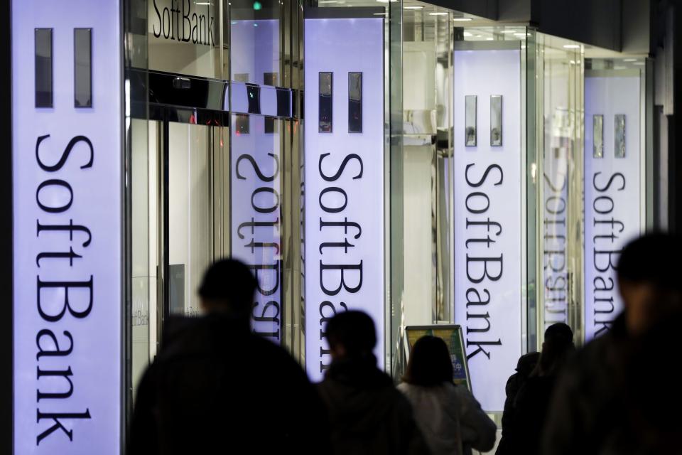 (Bloomberg) -- It’s official -- SoftBank Group Corp. is Japan’s most generous employer, at least when it comes to executive pay.Six of the country’s 10 biggest salary packages last fiscal year were offered by SoftBank, according to a report from Tokyo Shoko Research Ltd. SoftBank Group Vice Chairman Ronald Fisher topped the list with 3.27 billion yen ($31 million) in the period ended March 31. Toyota Motor Corp. director Didier Leroy, the highest-paid non-SoftBank executive, ranked No. 5, while Sony Corp. Chief Executive Officer Kenichiro Yoshida was 8th.SoftBank founder Masayoshi Son has a history of paying top dollar to attract high-profile executives. Former SoftBank President Nikesh Arora still holds Japan’s all-time record with the 10.3 billion yen package he received in fiscal 2016, according to the report. Since then, Son’s hunt for global talent accelerated as he launched a $100 billion Vision Fund to invest in the world’s biggest technology companies. SoftBank paid a total of 9.1 billion yen in compensation to six lieutenants last year.Key Insights:SoftBank Group Chief Operating Officer Marcelo Claure ranked second with 1.8 billion yen. Claure, who also heads Sprint Corp. in the U.S., was named EVP in July. He also heads SoftBank’s $5 billion technology fund focused on Latin America. Ken Miyauchi, head of SoftBank’s domestic telecom operation, was third with 1.23 billion yen, followed by Simon Segars, head of its ARM Holdings Plc chip unit, with 1.1 billion yen.Former Goldman Sachs Group Inc. executive and SoftBank Group Chief Strategy Officer Katsunori Sago earned 982 million yen in the sixth place. Rajeev Misra, who heads the Vision Fund, earned 752 million yen.Son’s own salary remained modest at 229 million yen, according to a company filing in May. The billionaire controls a roughly 22% stake in SoftBank, which alone is worth about 2.3 trillion yen.Toyota paid Leroy a little over 1 billion yen. Sony CEO Yoshida made 847 million yen, 6% less than his pay last year.Chip equipment maker Tokyo Electron Ltd. was the most frequent name on the list as nine of its executives made the top 30, earning a collective 5 billion yen. Chief Executive Officer Toshiki Kawai ranked 7th with 925 million yen.To contact the reporter on this story: Pavel Alpeyev in Tokyo at palpeyev@bloomberg.netTo contact the editors responsible for this story: Edwin Chan at echan273@bloomberg.net, Colum MurphyFor more articles like this, please visit us at bloomberg.com©2019 Bloomberg L.P.