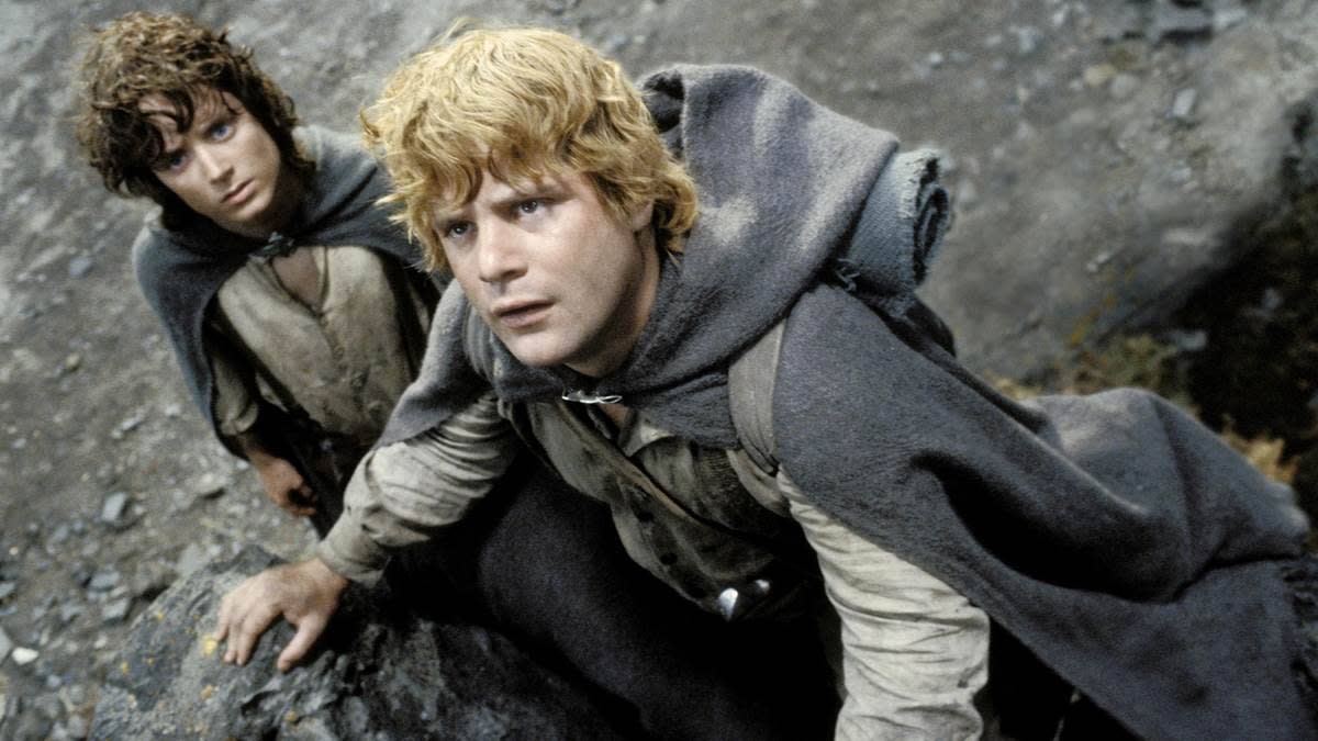 Sean Astin and Elijah Wood in Lord Of The Rings (New Line Cinema)