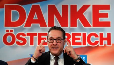 Head of the Freedom Party (FPOe) Heinz-Christian Strache addresses a news conference in Vienna, Austria, October 18, 2017. REUTERS/Heinz-Peter Bader