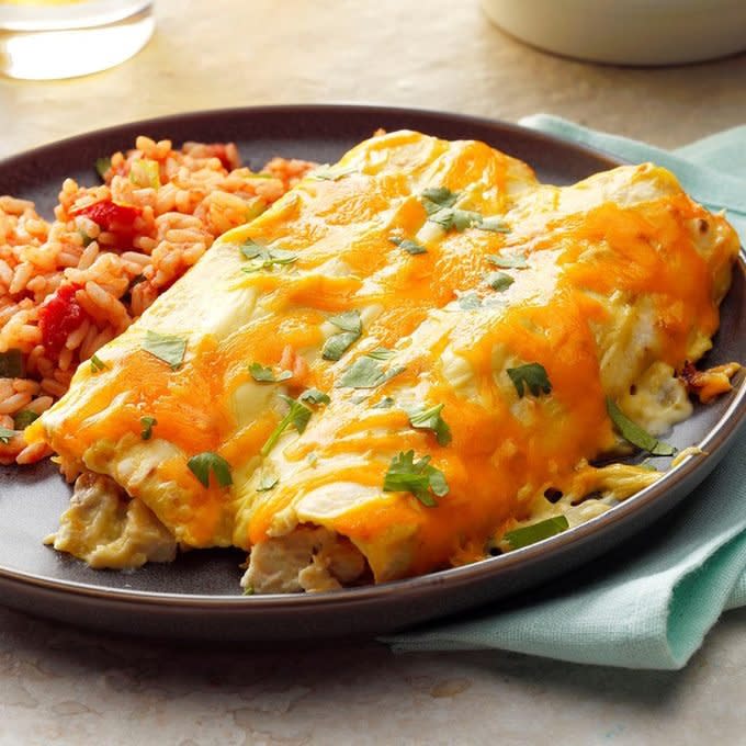 Creamy Chicken Enchiladas Exps Dia18 33124 B05 25 2b 6