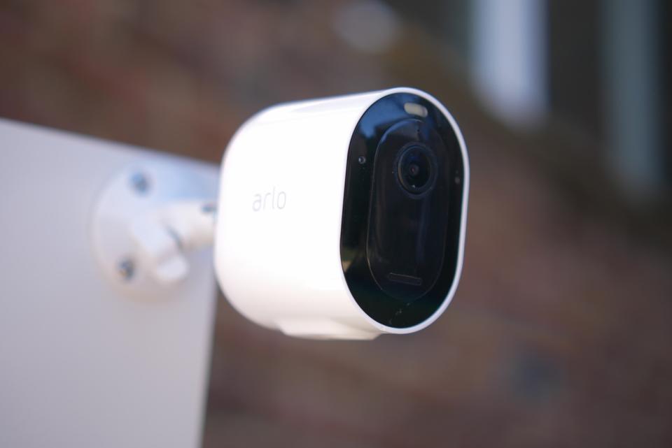 Arlo Pro 4 Review