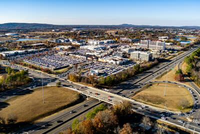 Tanger®, a leading operator of outlet and open-air retail shopping destinations, announced today that it has acquired Bridge Street Town Centre, an 825,000 square-foot open-air lifestyle center in Huntsville, Alabama, one of the fastest growing markets in the country.