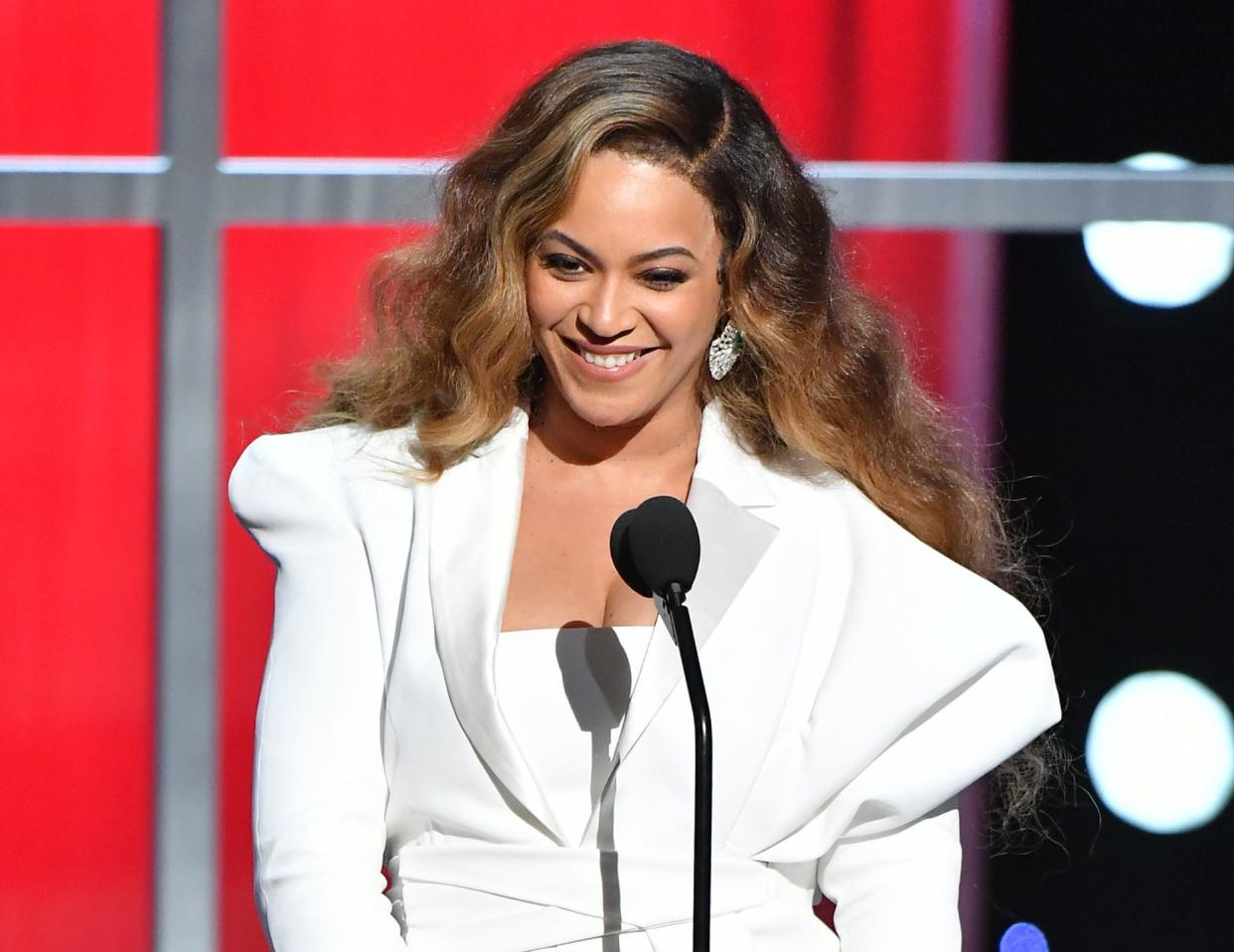 Beyonc&eacute; takes the stage at the NAACP Image Awards Saturday in Los Angeles. (Photo: Getty Editorial)