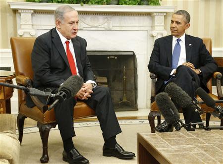 Israel's Prime Minister Benjamin Netanyahu (L) meets with U.S. President Barack Obama in the Oval Office of the White House in Washington March 3, 2014. REUTERS/Jonathan Ernst