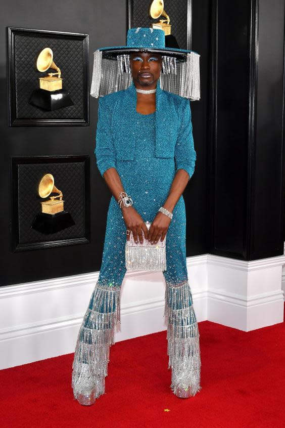 Porter wore a motorised hat on the Grammys red carpet (Getty)