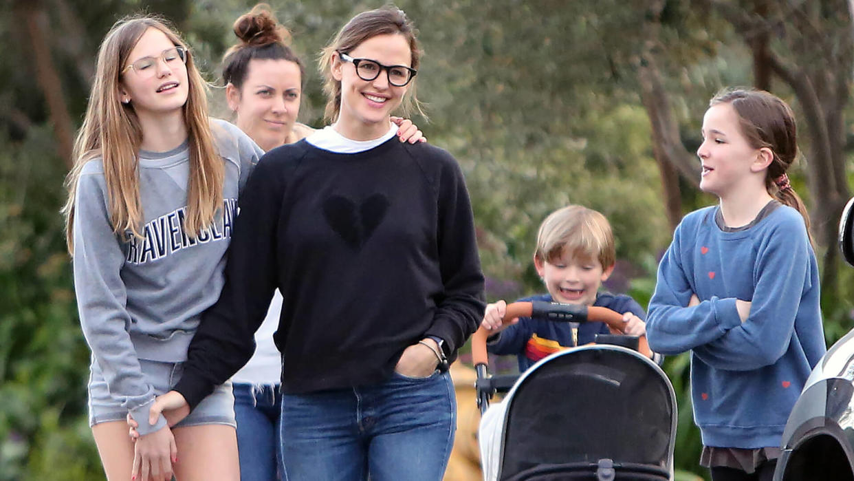 Mandatory Credit: Photo by Broadimage/Shutterstock (10600227h)Jennifer Garner, Seraphina Affleck, Violet Affleck, Samuel AffleckJennifer Garner out and about, Pacific Palisades, Los Angeles, USA - 01 Apr 2020.