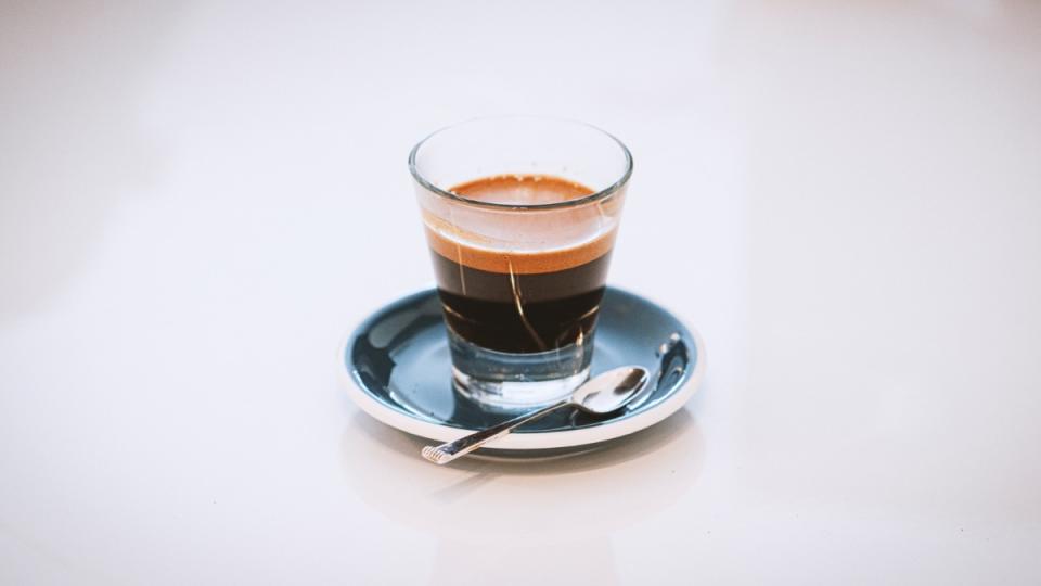 喜歡濃縮咖啡的人，有40%自稱閱歷豐富，博學多聞。（圖／翻攝自Unsplash）