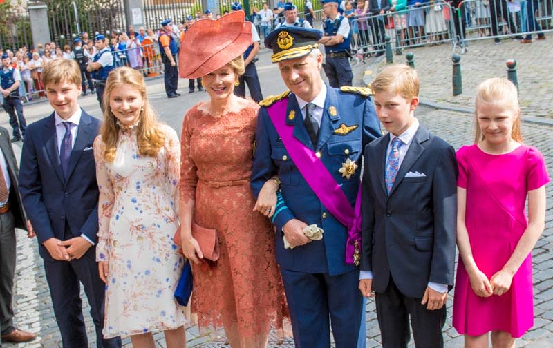 Felipe y Matilde de Bélgica con sus hijos