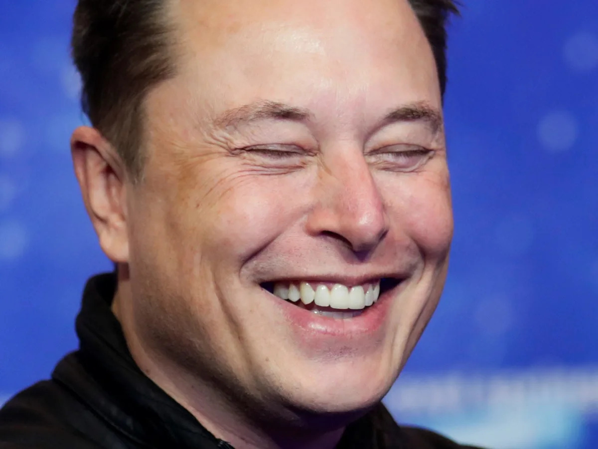 Elon Musk appeared to threaten Twitter with selling his 9.2% stake in the compan..