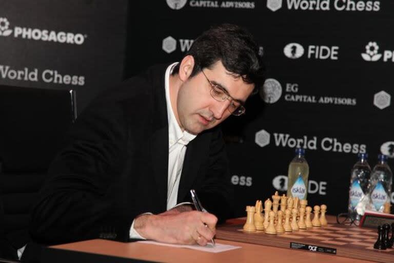 Vladimir Kramnik, el Gran Maestro ruso que desafió a Faustino Oro a jugar 12 partidas con ritmo blitz