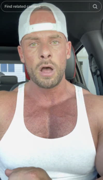 Joey Swoll called out the personal trainer, saying she should know better than to workout in front of a dumbbell rack. TikTok/thejoeyswoll